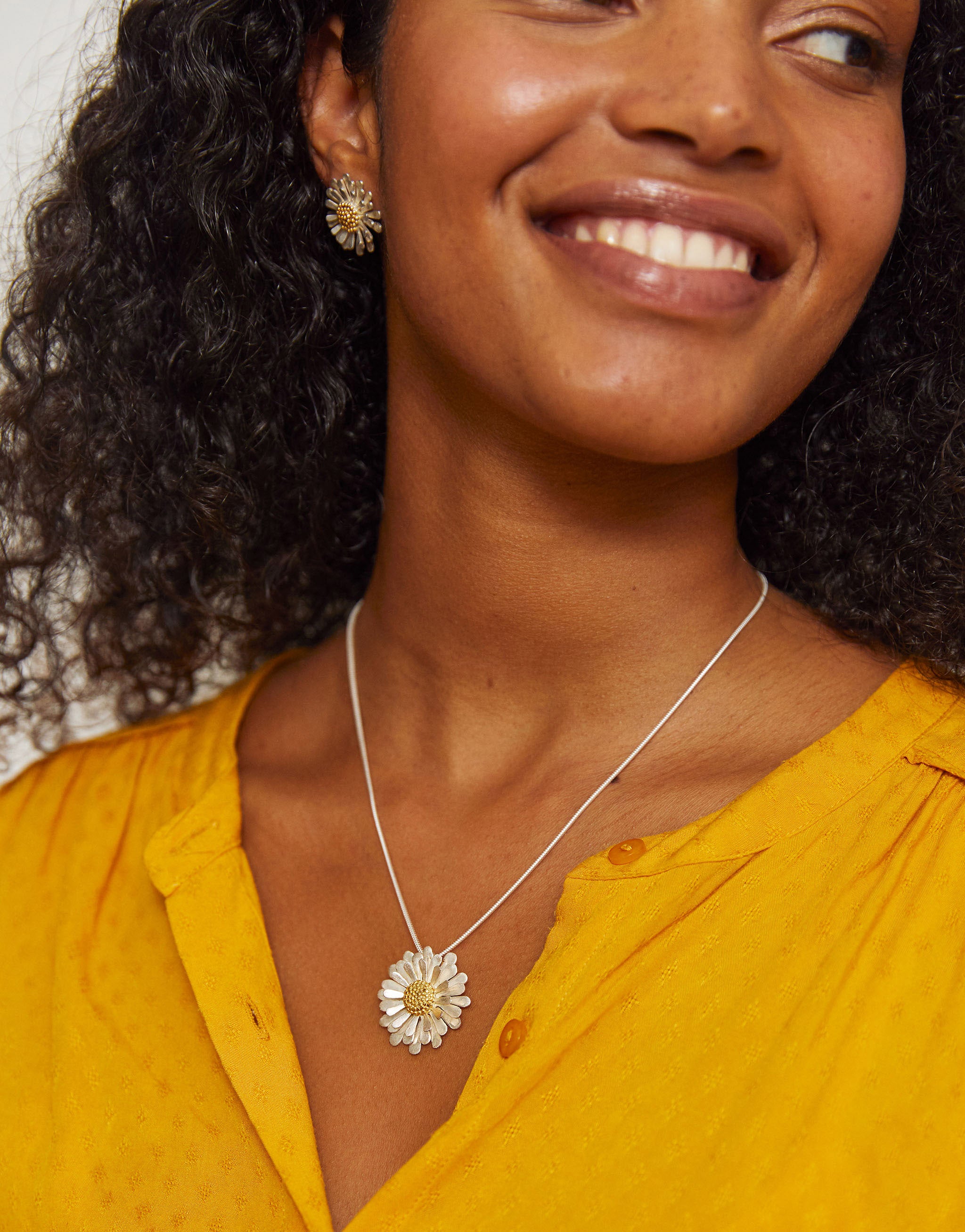 Aster flower pendant necklace and stud earrings