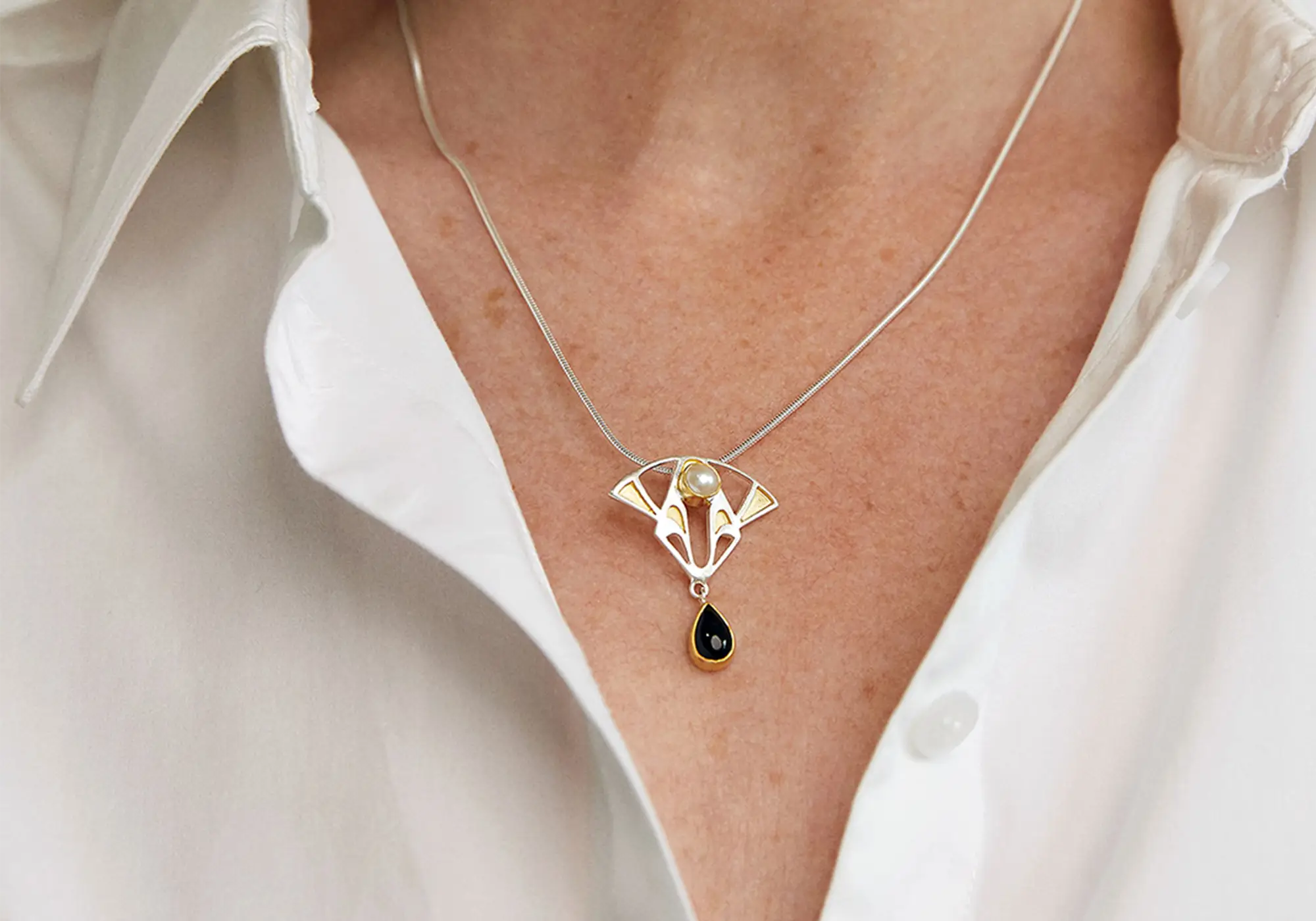 1920'S vintage style fan pendant necklace  with Onyx, gold plate, sterling silver and pearl.