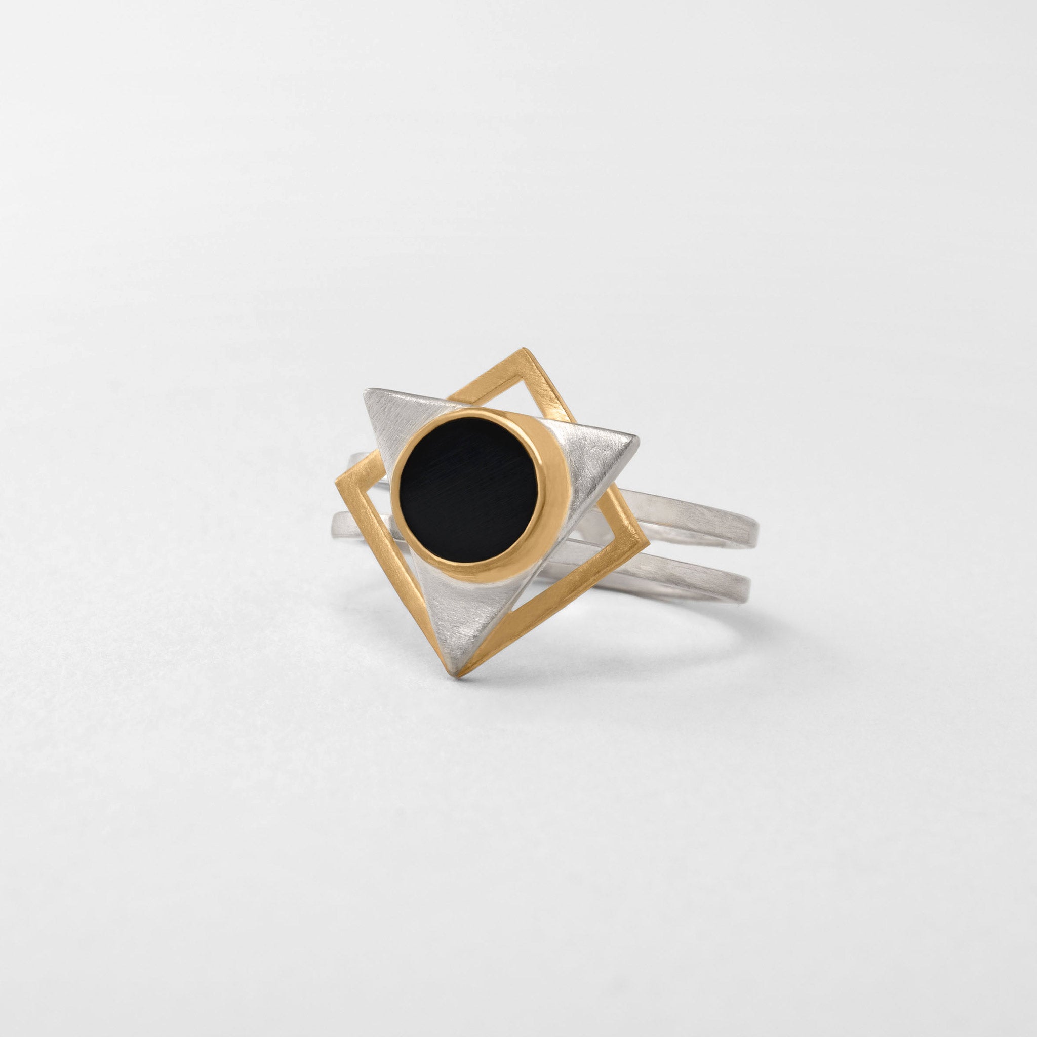 Ladies ring with geometric design inspired by Gustav Klimt art