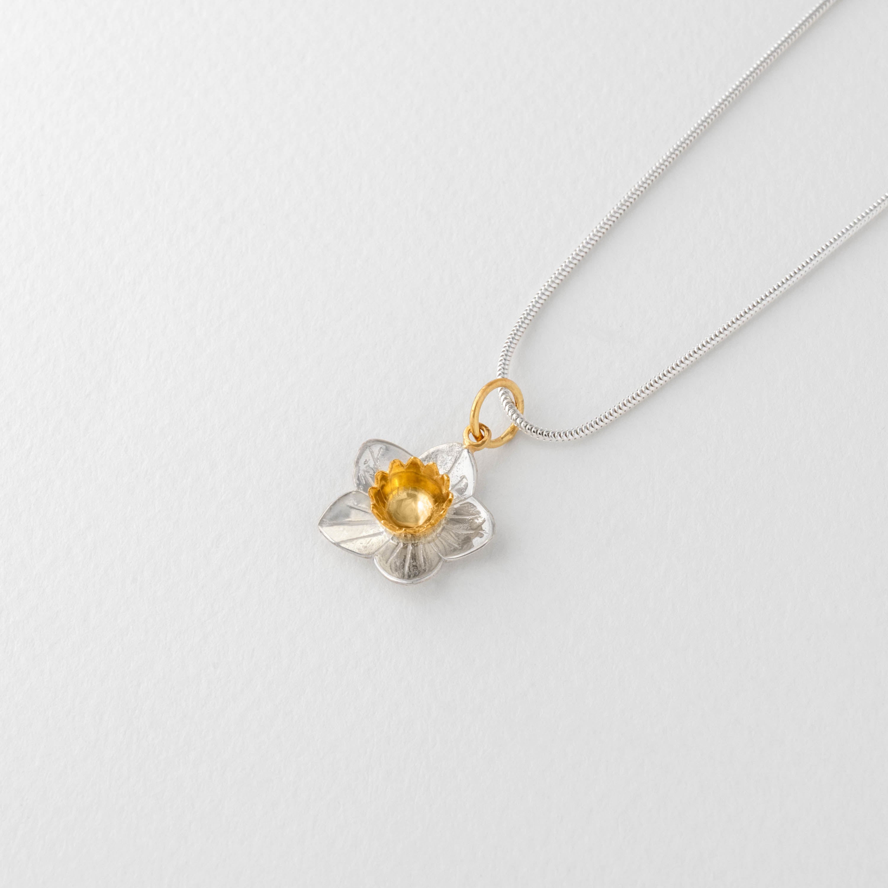 Narcissus Daffodil Flower Necklace