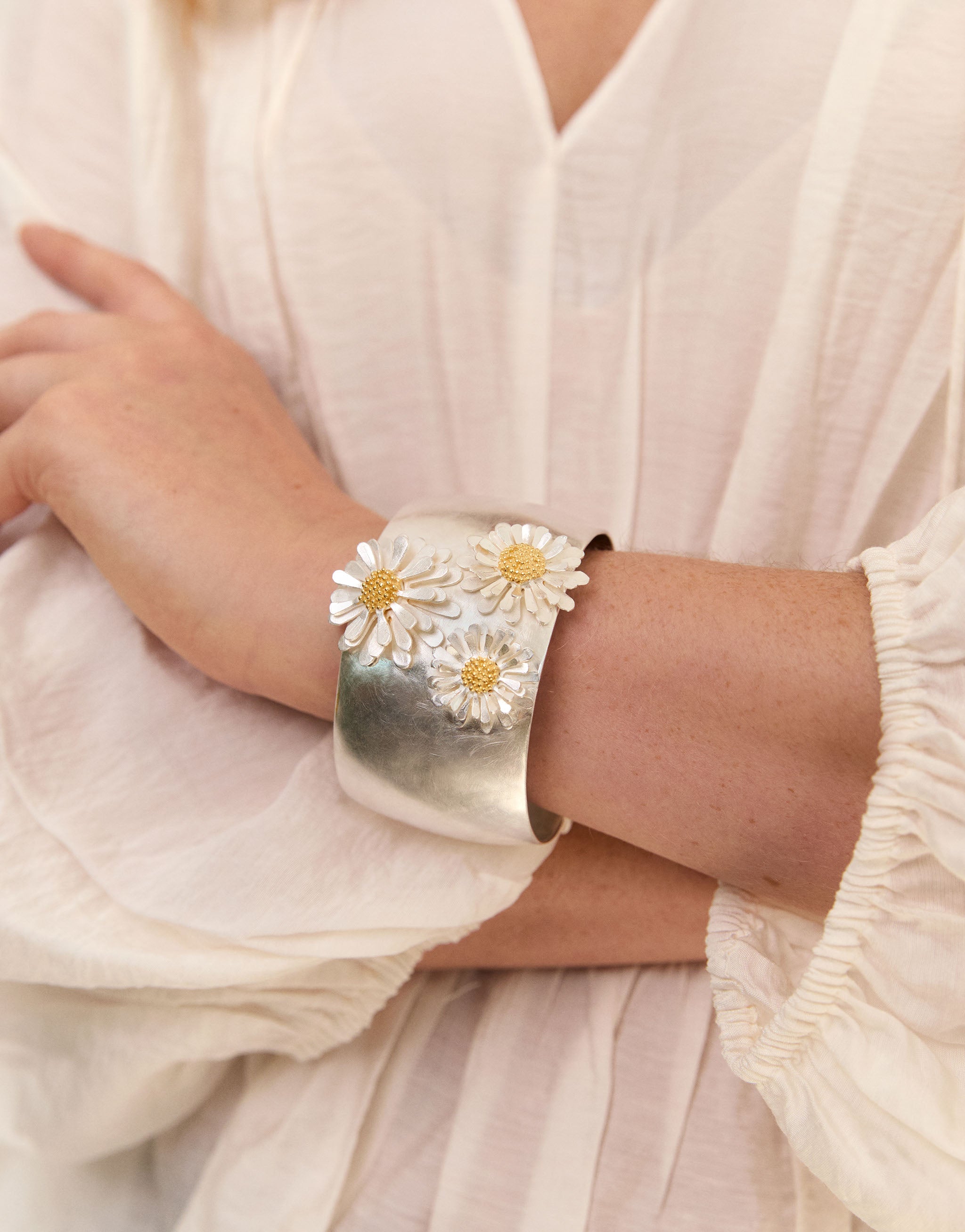 Aster Flower Bangle